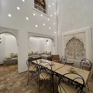 https://riad-dar-yammi.marrakeshhotelsmorocco.com